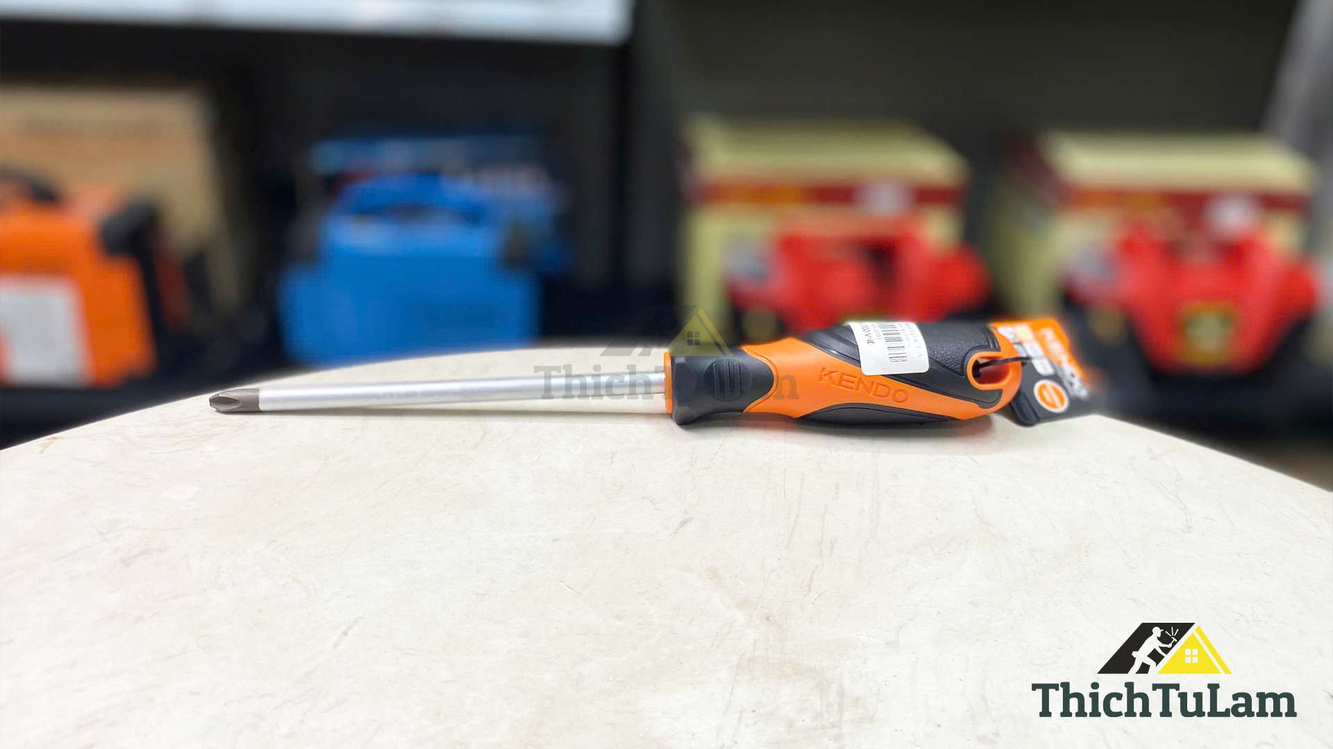 Tua vít bake bằng thép Cr-V tay cầm bọc cao su PH3x150mm Kendo 20136