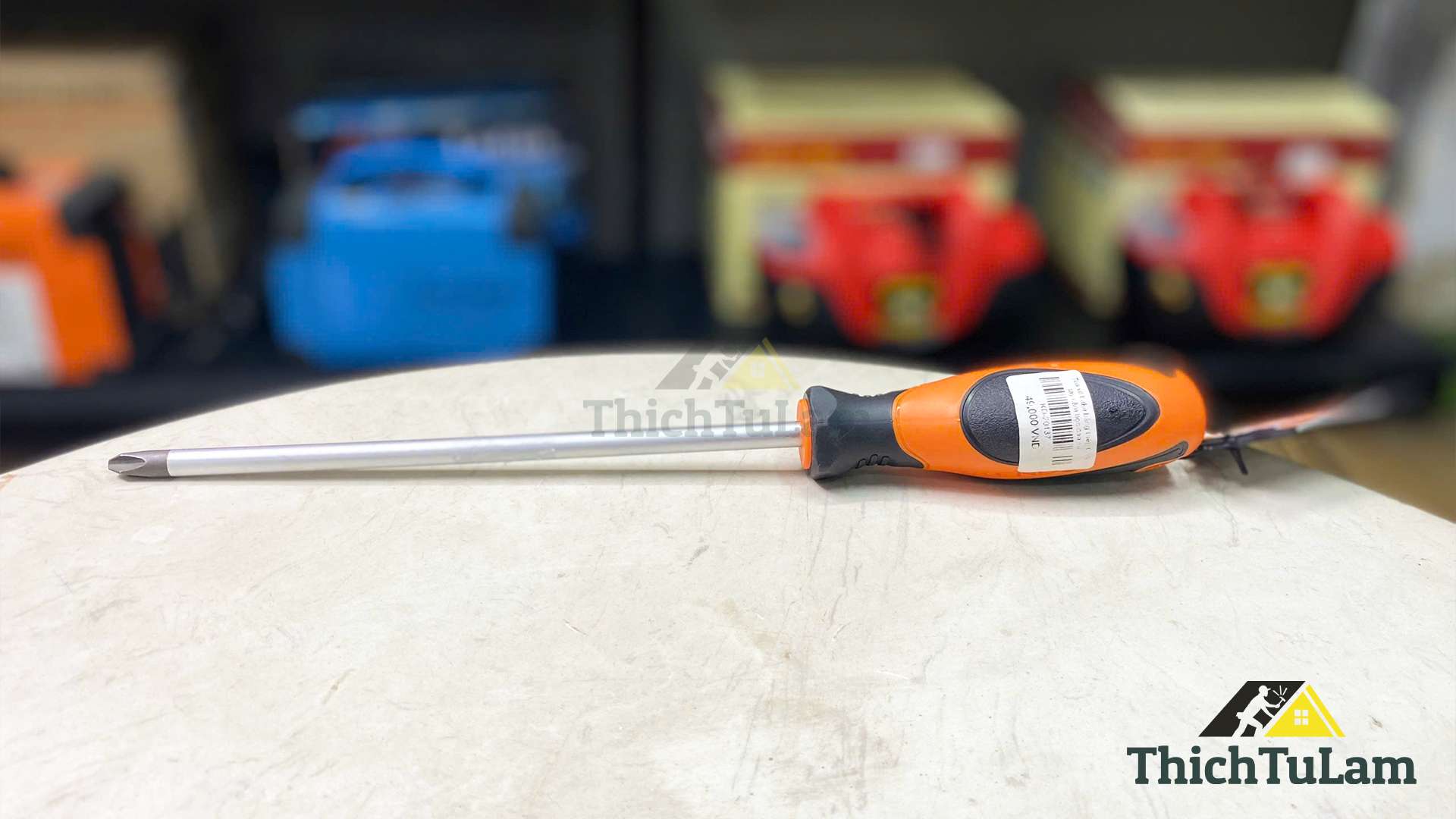 Tua vít bake bằng thép Cr-V tay cầm bọc cao su PH3x200mm Kendo 20137