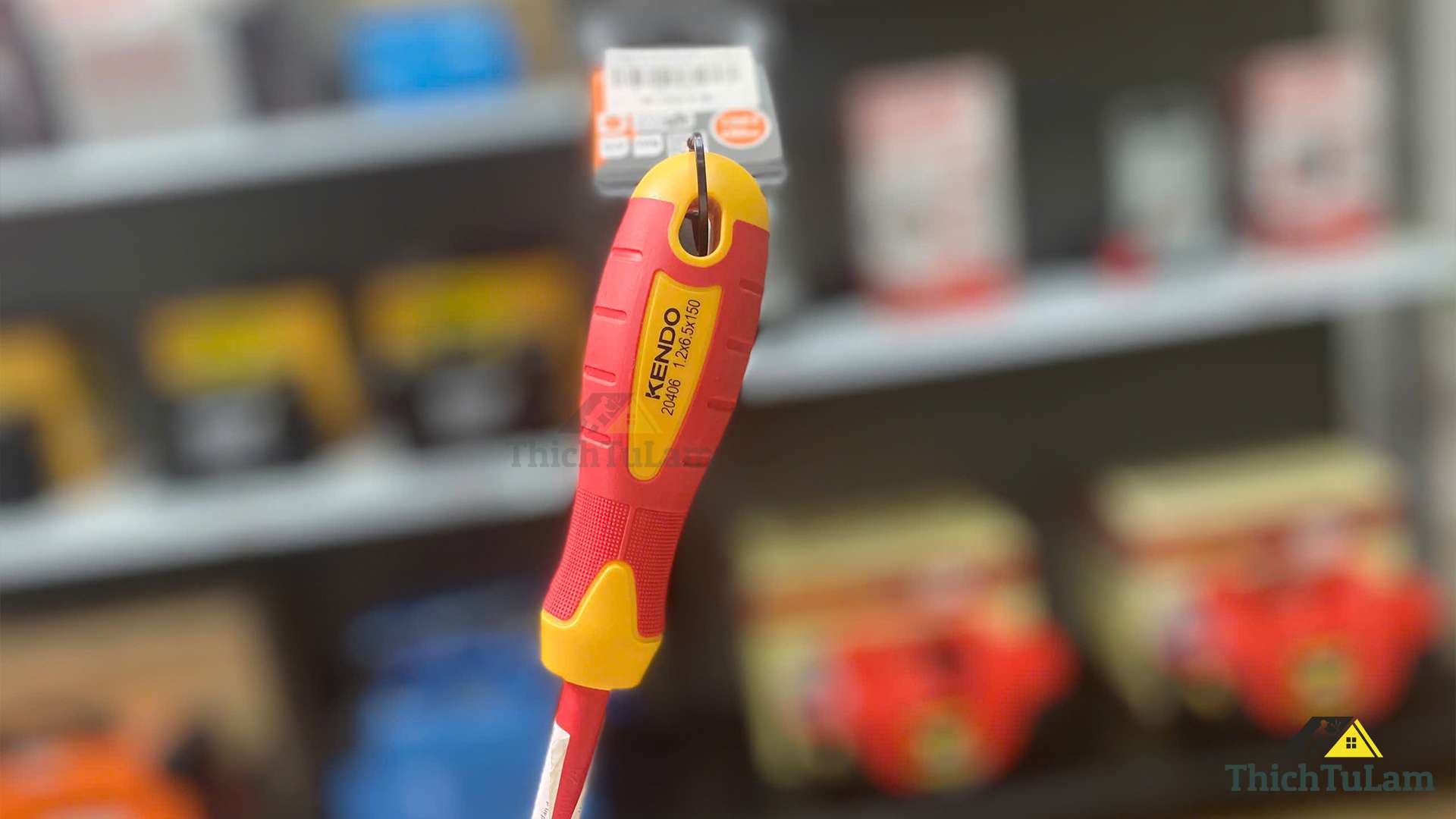 Tua vít dẹt cách điện 1000V VDE 1.2x6.5x150mm Kendo 20406