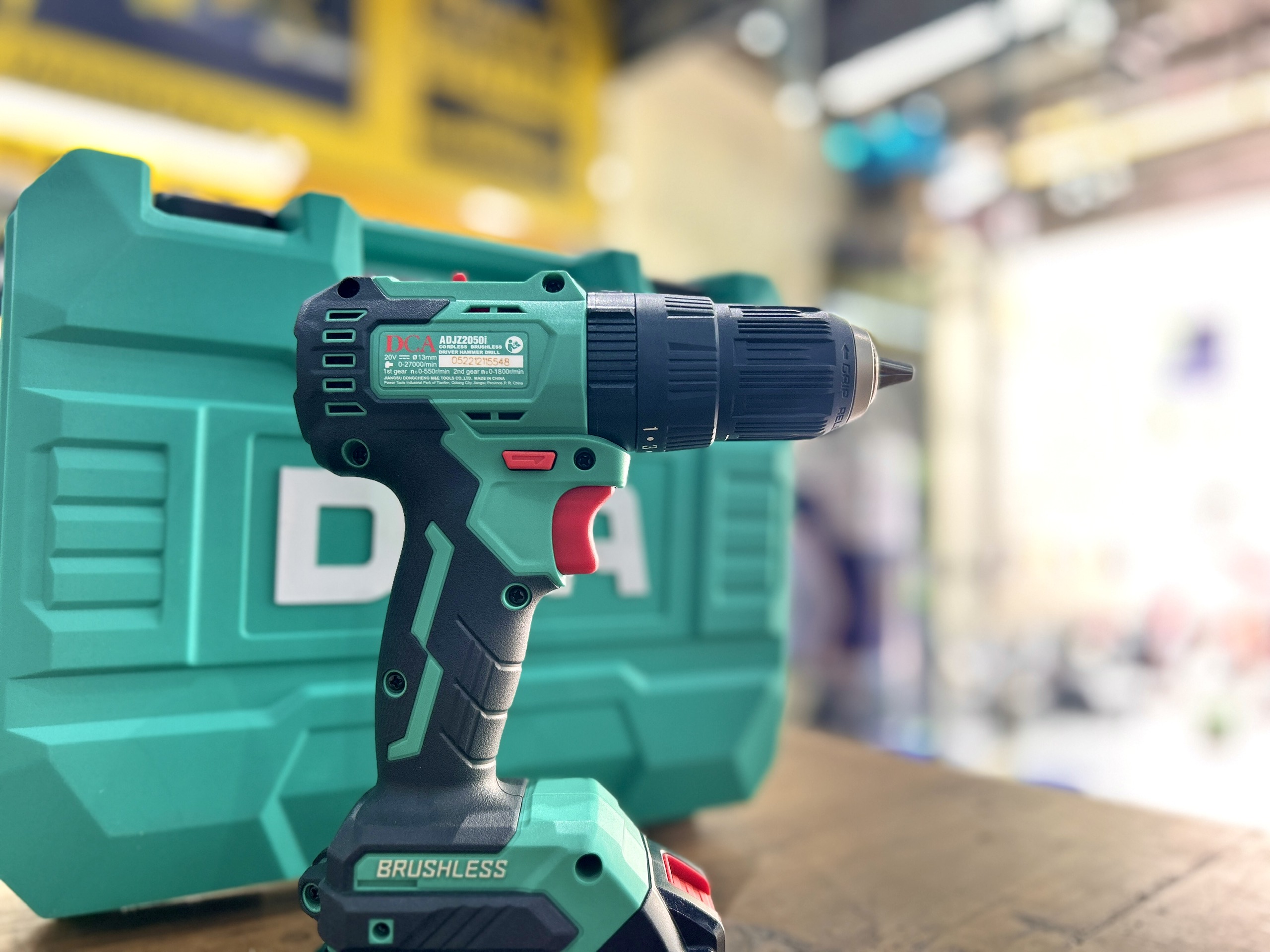 Máy khoan động lực có búa, pin 20V/2.0Ah DCA ADJZ2050iDM