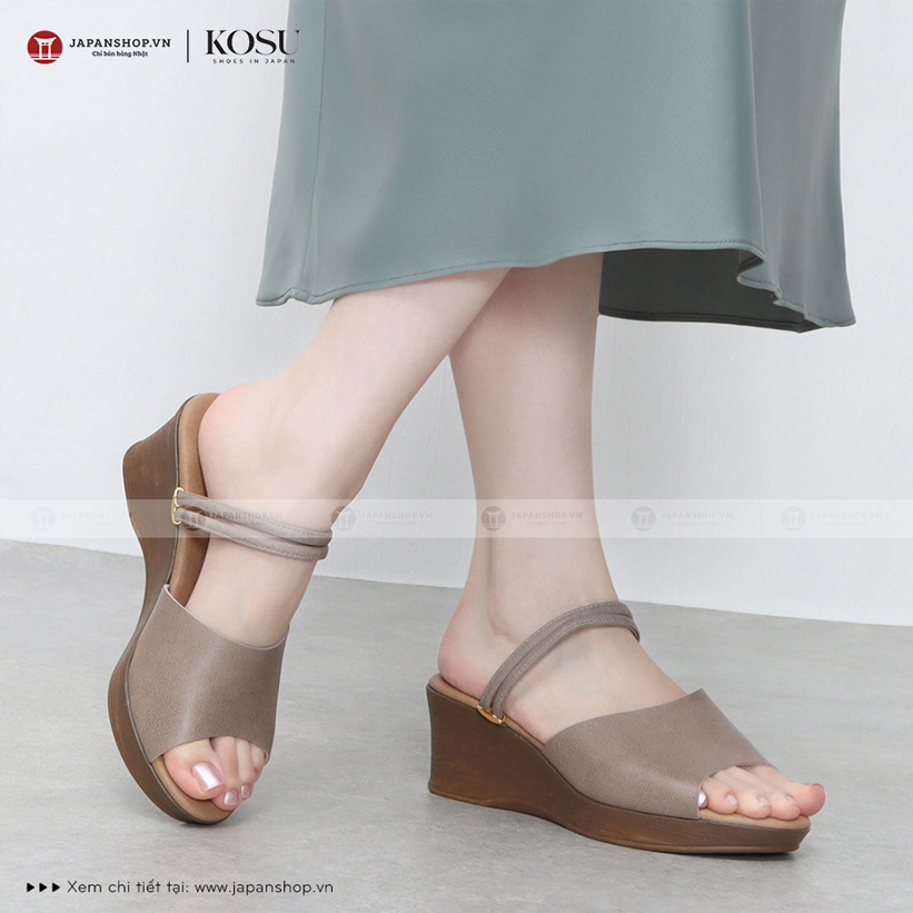 Giày gót thô hoặc đế xuồng cho bàn chân to