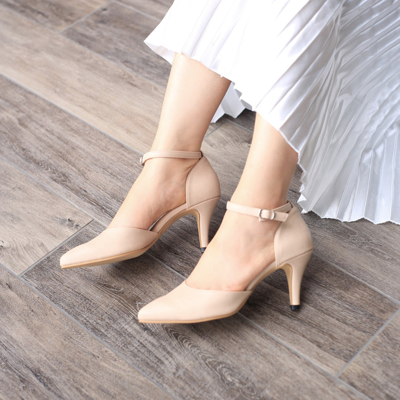 Chọn giày mũi nhọn cho bàn chân to