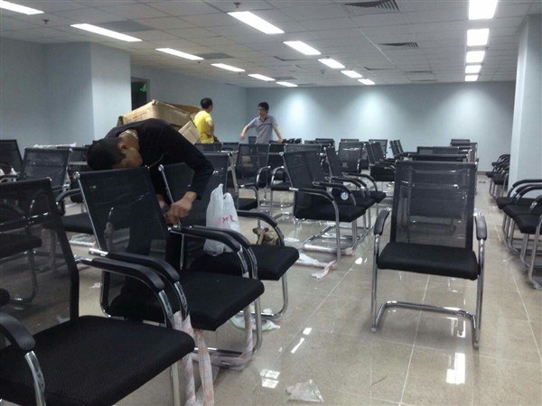 cơ sở giặt ghế văn phòng chuyên nghiệp giá rẻ tại quận đống đa hà nội.,