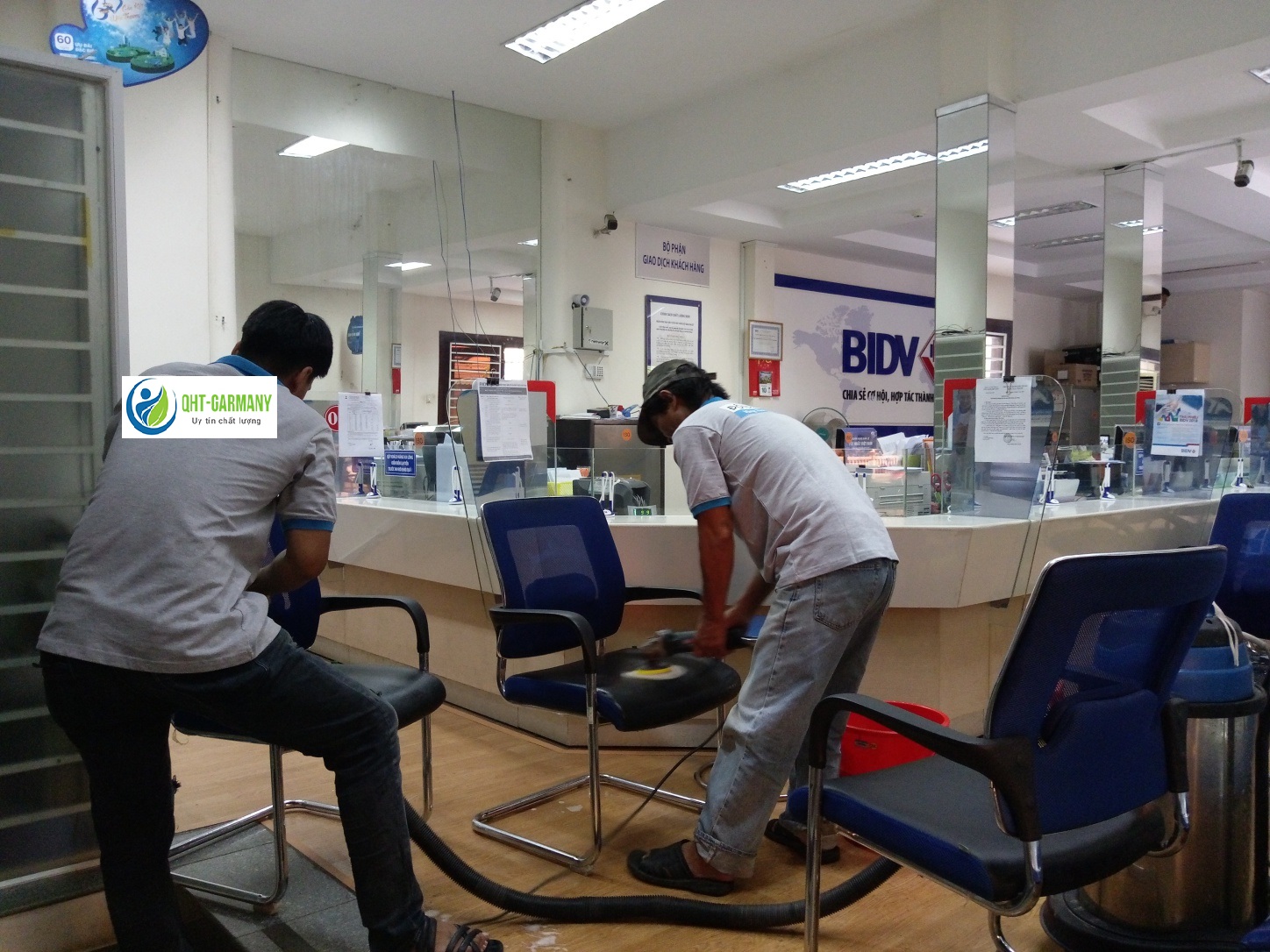 cơ sở giặt ghế văn phòng uy tín giá rẻ tại quận nam từ liêm hà nội..