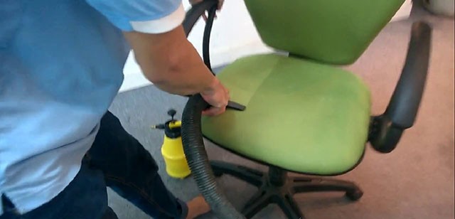 địa chỉ giặt ghế văn phòng giá rẻ tại quận nam từ liêm hn.jpg