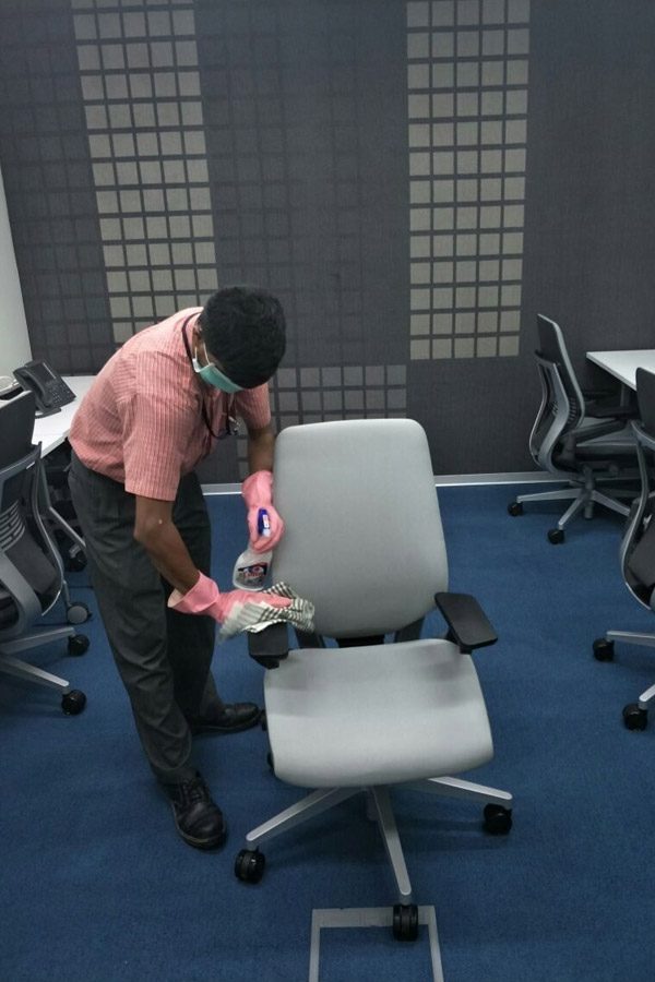 địa chỉ giặt ghế văn phòng uy tín giá rẻ tại quận tây hồ hà nội.