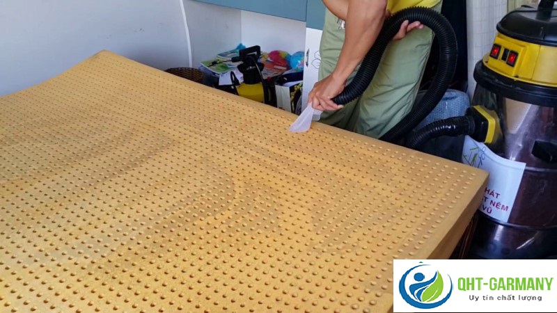 dịch vụ giặt đệm chuyên nghiệp giá rẻ tại lương văn can hoàn kiếm hà nội.