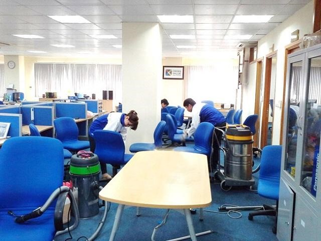 dịch vụ giặt ghế văn phòng chuyên nghiệp giá rẻ tại lê duẩn hoàn kiếm hà nội.