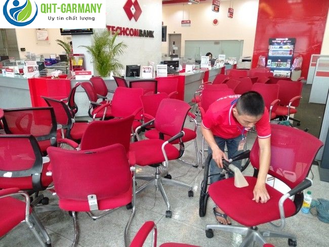 dịch vụ giặt ghế văn phòng chuyên nghiệp giá rẻ tại quận hà đông hà nội..