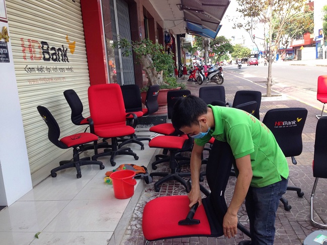 dịch vụ giặt ghế văn phòng tại quận hai bà trưng hà nội .