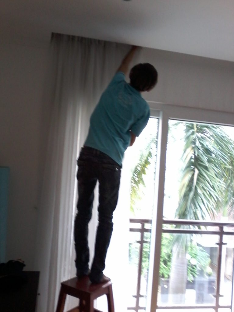 dịch vụ giặt rèm cửa chuyên nghiệp giá rẻ tại bà triệu hoàn kiếm hà nội