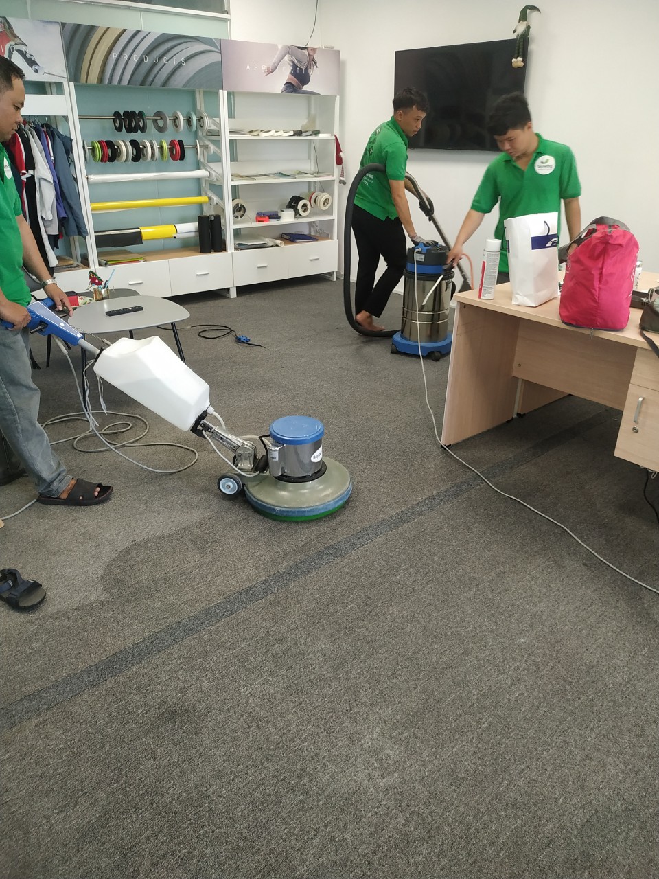 dịch vụ giặt thảm chuyên nghiệp uy tín giá rẻ tại quận hai bà trưng hà nội