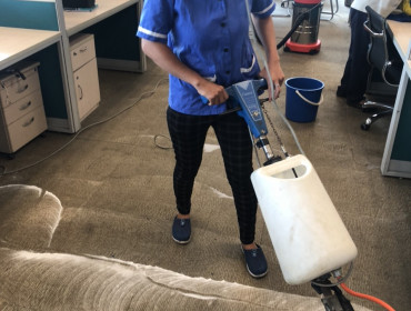 dịch vụ giặt thảm giá rẻ chuyên nghiệp tại phường nhật tân tây hồ hà nội..