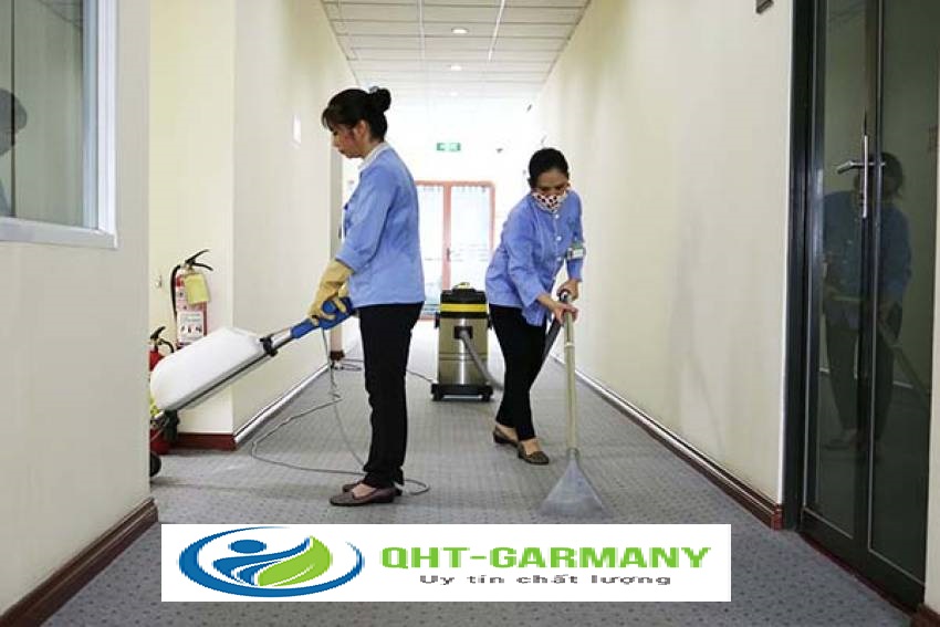 dịch vụ giặt thảm văn phòng ,thảm trang trí tại nhà giá rẻ tại quận long biên hn.jpg