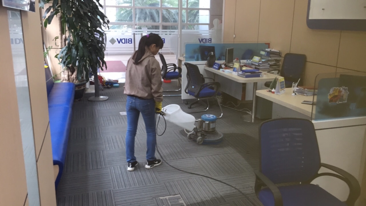 giặt thảm chuyên nghiệp giá rẻ tai hồ giám đống đa hà nội.