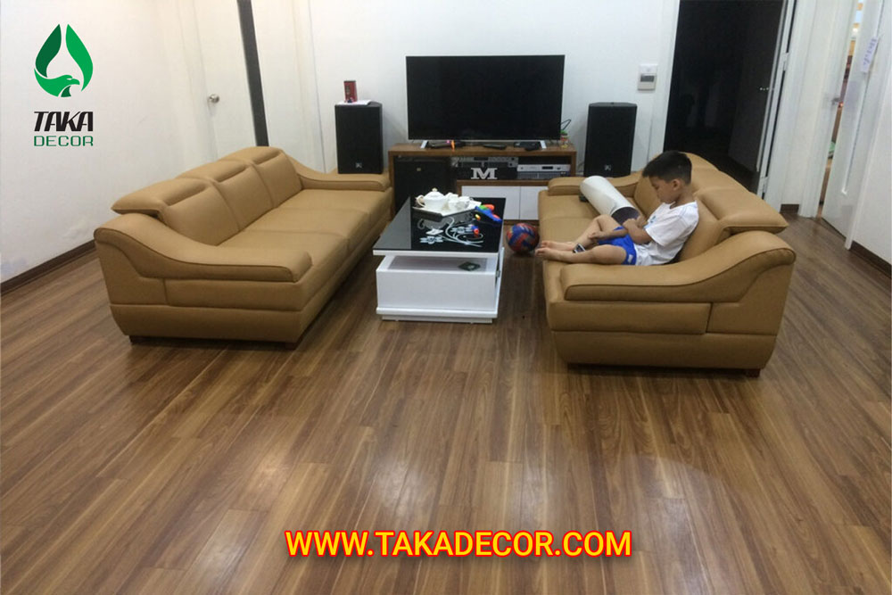 SỬ DỤNG SÀN NHỰA SPC HÈM KHÓA, SÀN NHỰA GIẢ GỖ CHO PHÒNG KHÁCH