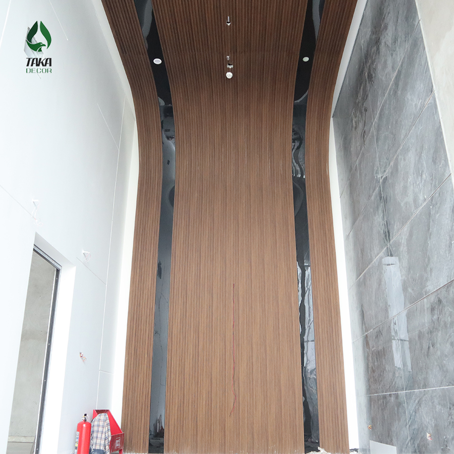 Trần Nhựa Lam Sóng Cong 90 Độ