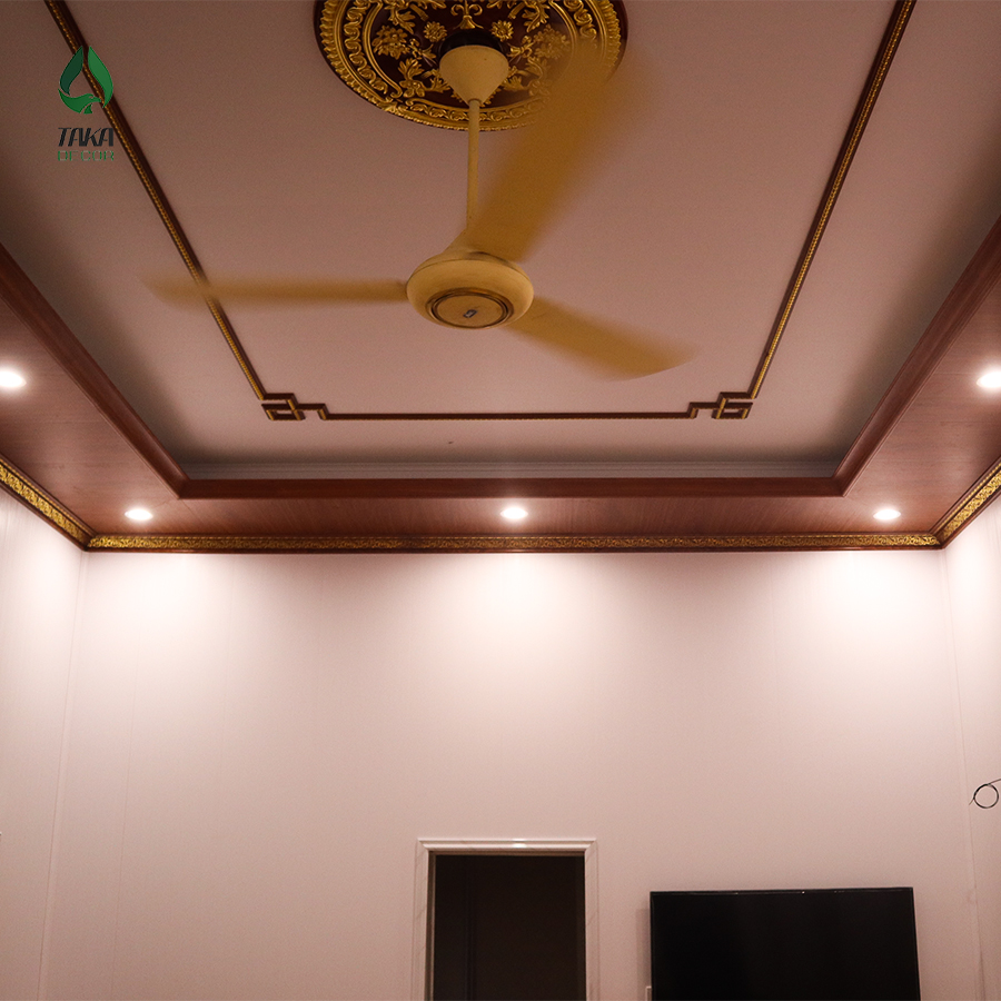 Trần Nhựa Nano Giật 1 Cấp