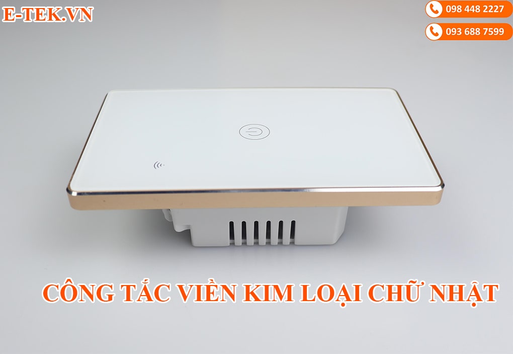 Công tắc cảm ứng wifi màu trắng viền vàng