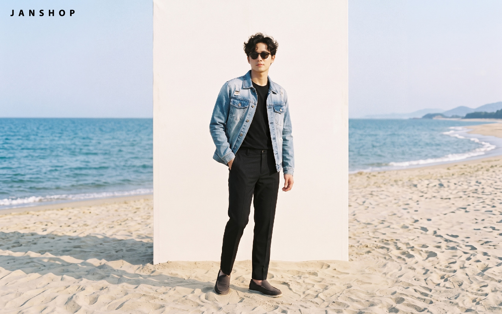 Phối đồ mua thu cho nam đẹp, phong cách cùng áo khoác denim, áo thun và quần tây