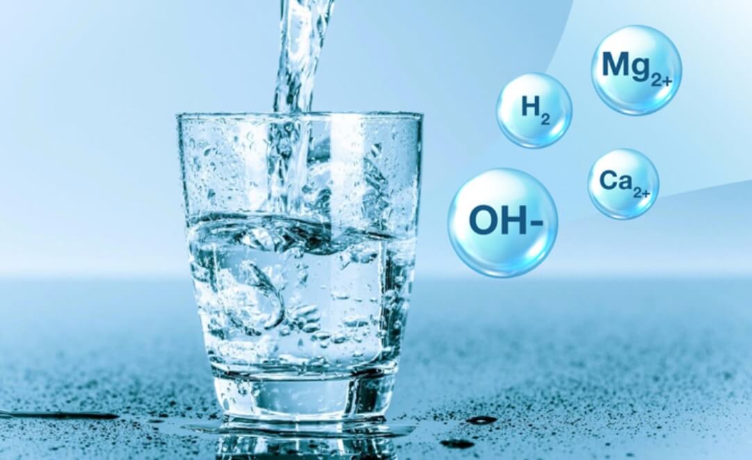 Nguồn-Nước-Chứa-Chất-Điện-Giải-Có-Tác-Dụng-Gì