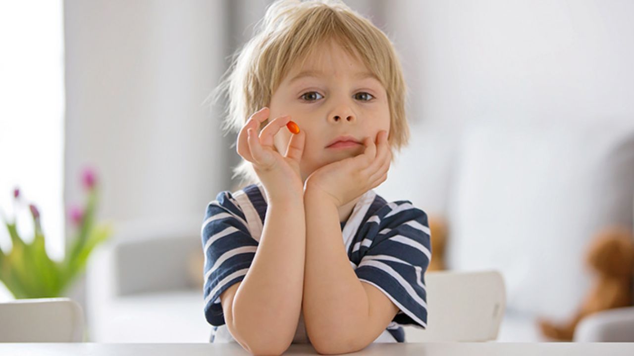 Vì sao trẻ chậm nói, kém tập trung nên bổ sung Krill Oil Kids?