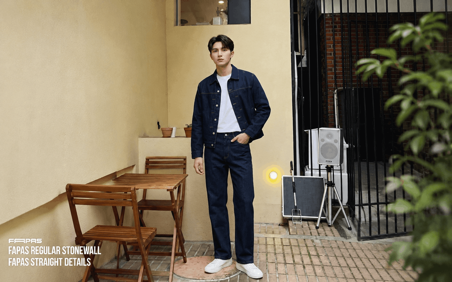 Denim on Denim là lựa chọn dành cho những ai yêu thích phong cách mạnh mẽ, chỉn chu nhưng vẫn thoải mái.