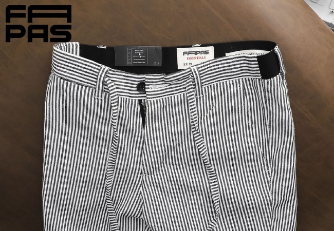 Quần kaki ngắn nam họa tiết