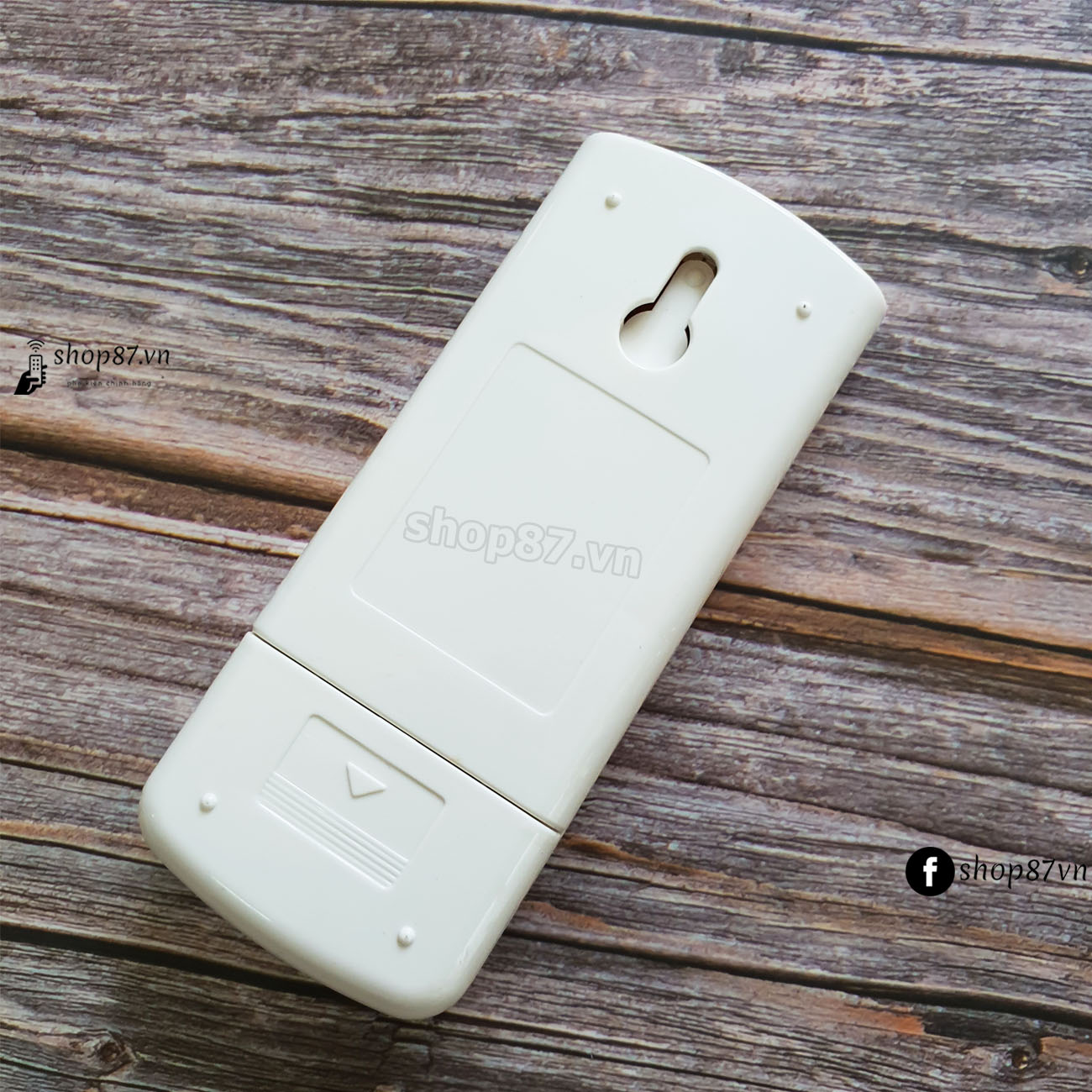 Điều khiển điều hòa Sharp 2 chiều ion