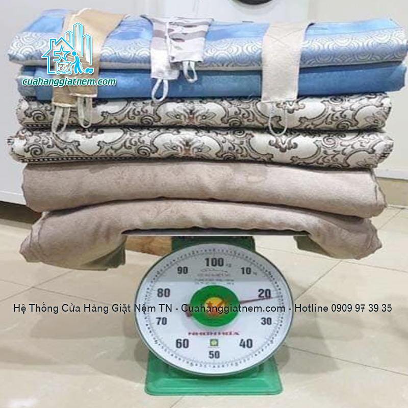 Giặt Rèm Cửa Tận Nhà Tháo Lắp Và Không Tháo Lắp Tận Nhà