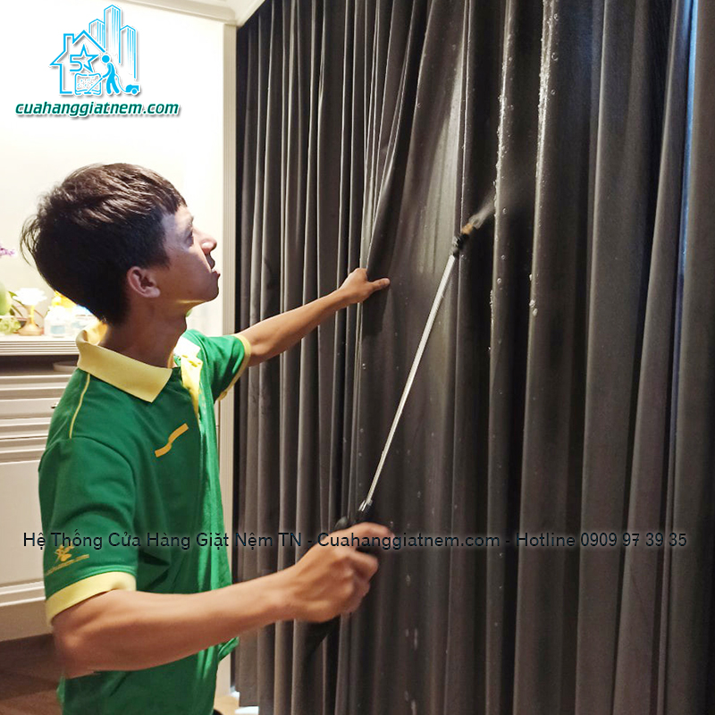 Giặt Rèm Cửa Tận Nhà Tháo Lắp Và Không Tháo Lắp Tận Nhà