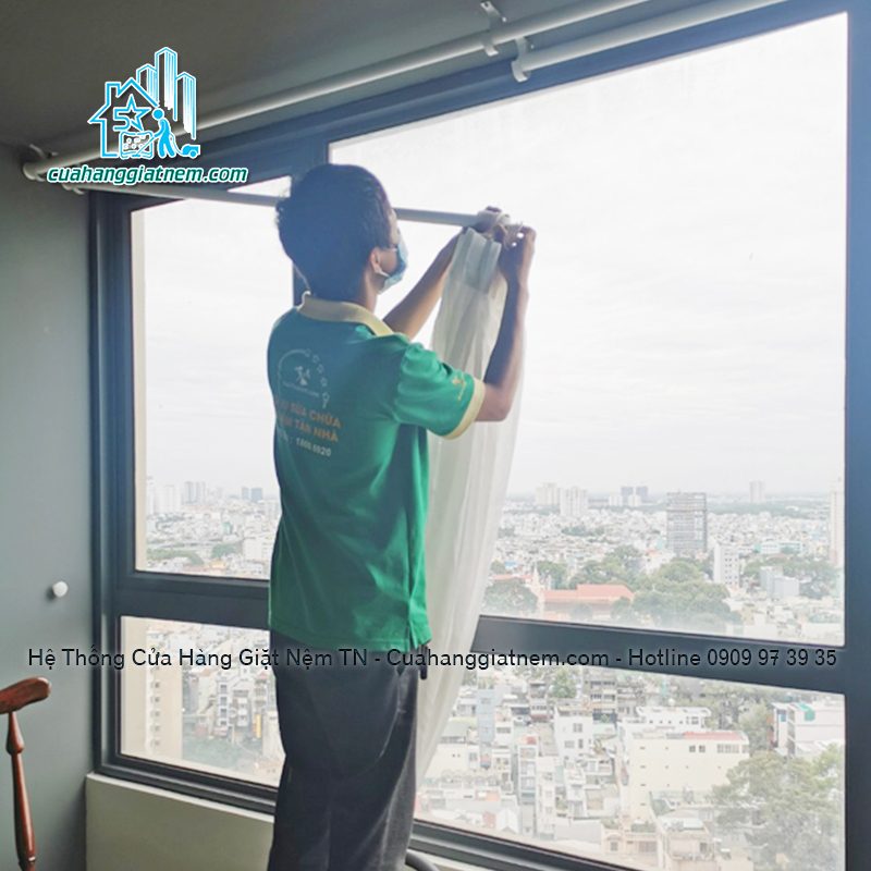 Giặt Rèm Cửa Tận Nhà Tháo Lắp Và Không Tháo Lắp Tận Nhà