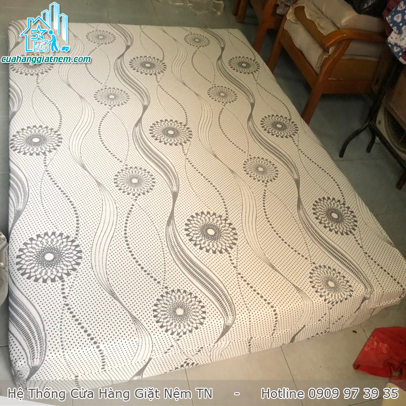 Phục hồi nệm cao su chai cứng, rách lũng bằng tấm cao su Malaysia