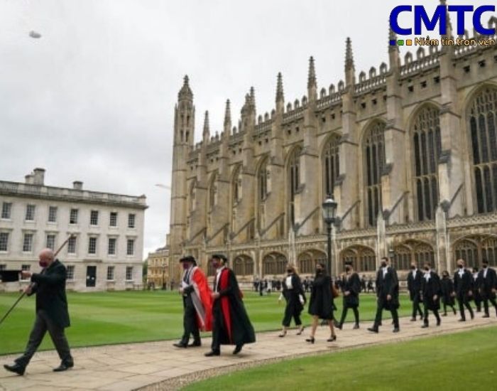 Chi phí về học phí khi du học Vương quốc Anh