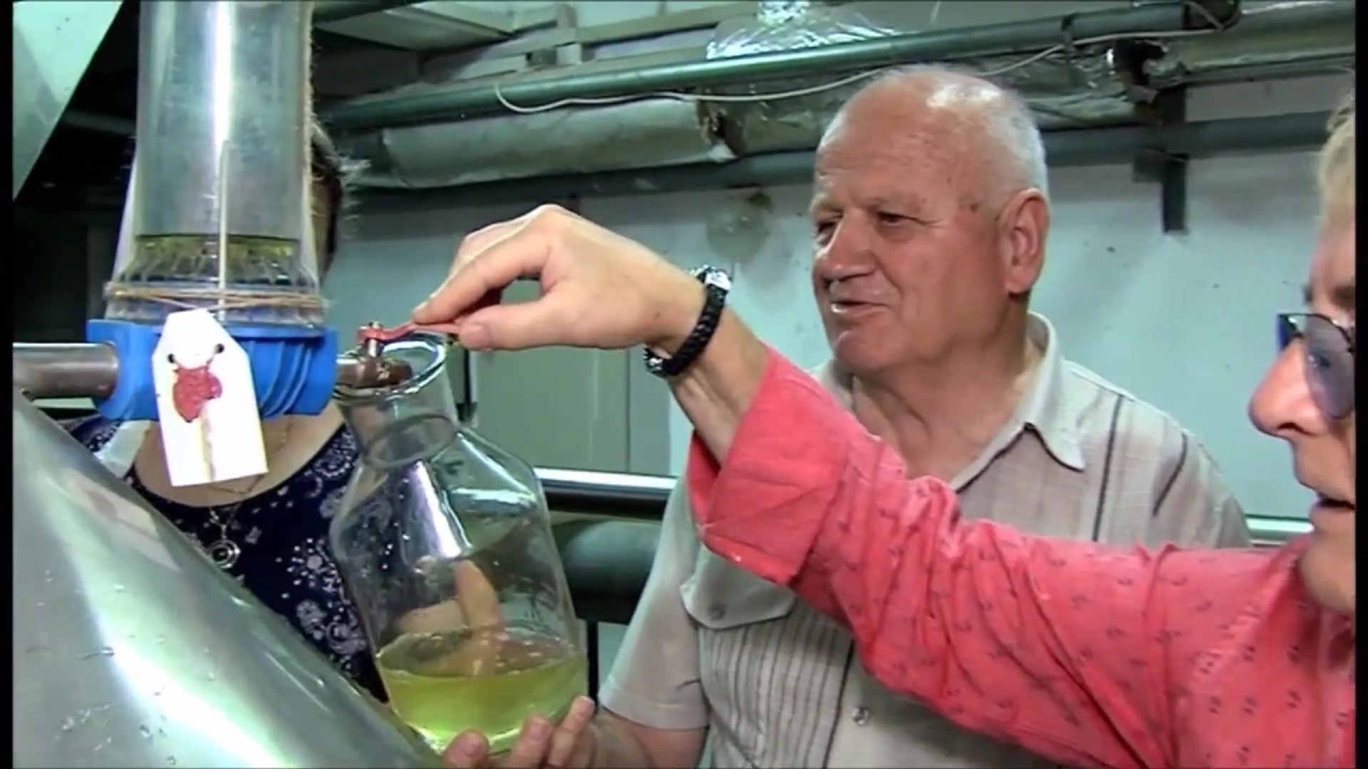 tinh dầu hoa hồng