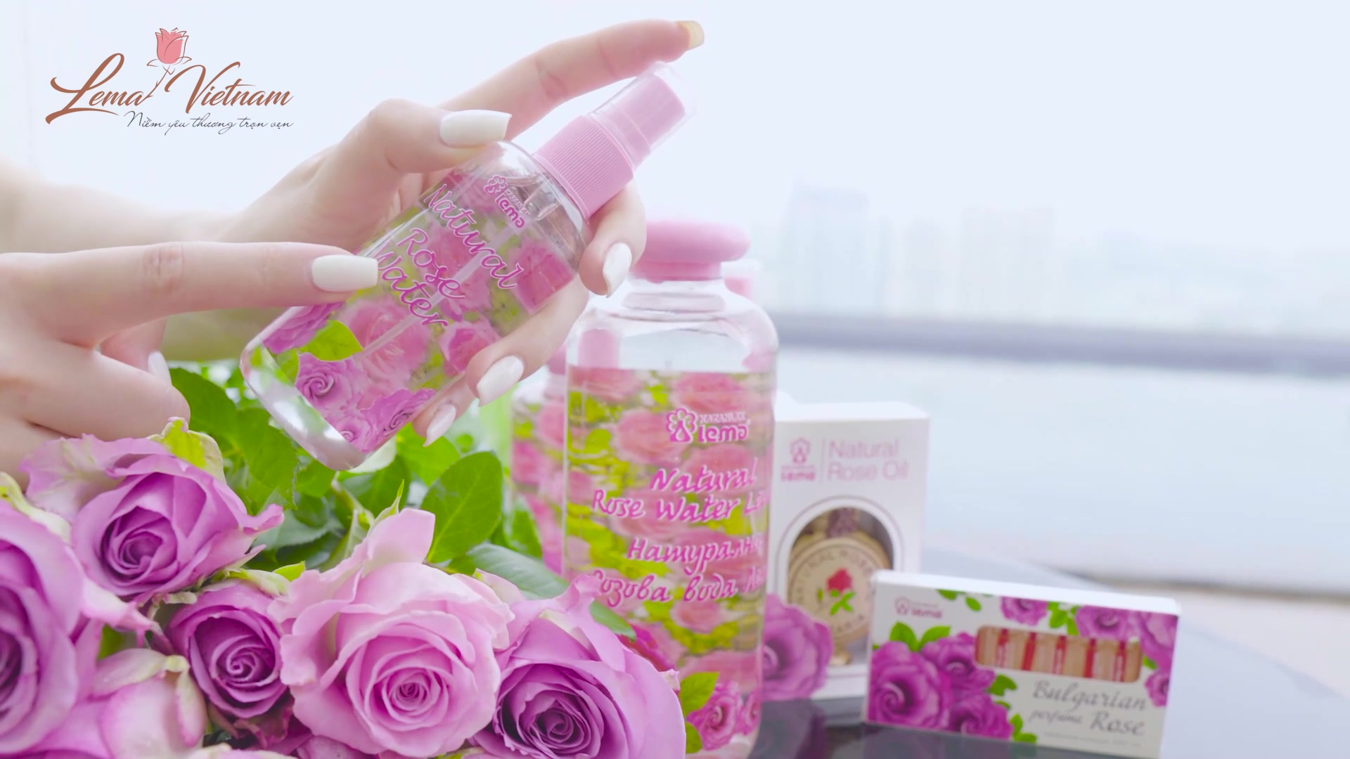 Nước hoa hồng nguyên chất