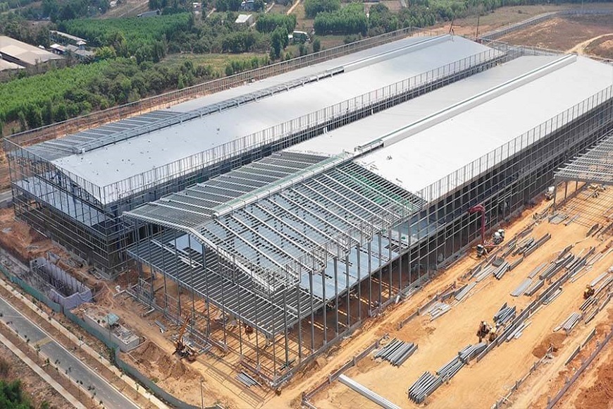 Nhiều nhân tố ảnh hưởng đến xây dựng nhà xưởng tiền chế