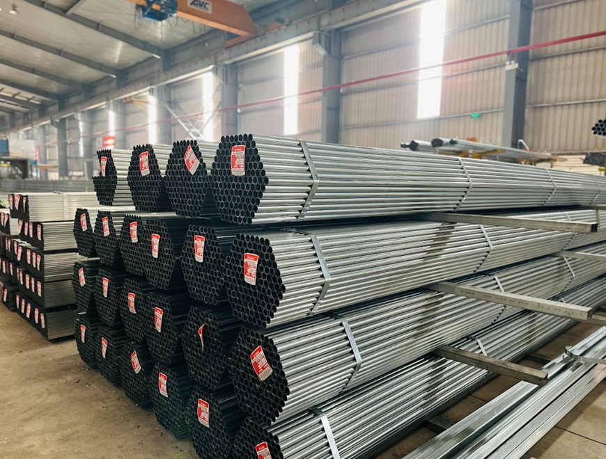 Ống thép mạ kẽm Vitek được mạ kẽm dày sáng bóng đạt chuẩn chất lượng JIS Nhật Bản