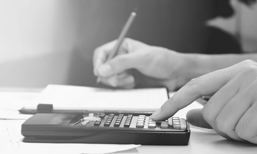 Một kế hoạch mua hàng thông minh luôn cần cân đối giữa nhu cầu thực tế và khả năng tài chính