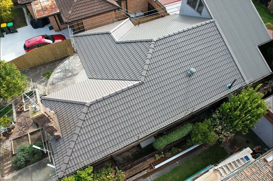 Để mái tôn luôn đẹp, việc giám sát các dấu hiệu hư hỏng và sửa chữa kịp thời là cần thiết