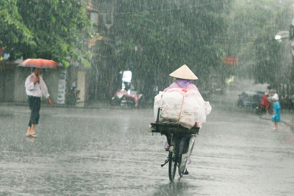 Mùa thu tháng 9 thường kèm theo những cơn mưa bất chợt