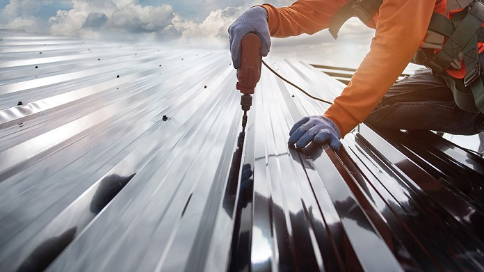 Gia cố mái chắc chắn bằng cách gia tăng số lượng bắt vít