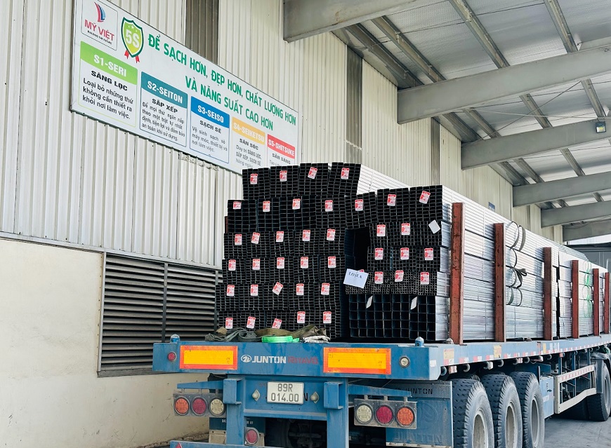 Liên hệ với bộ phận kinh doanh tôn thép của Mỹ Việt để đặt hàng nhanh chóng