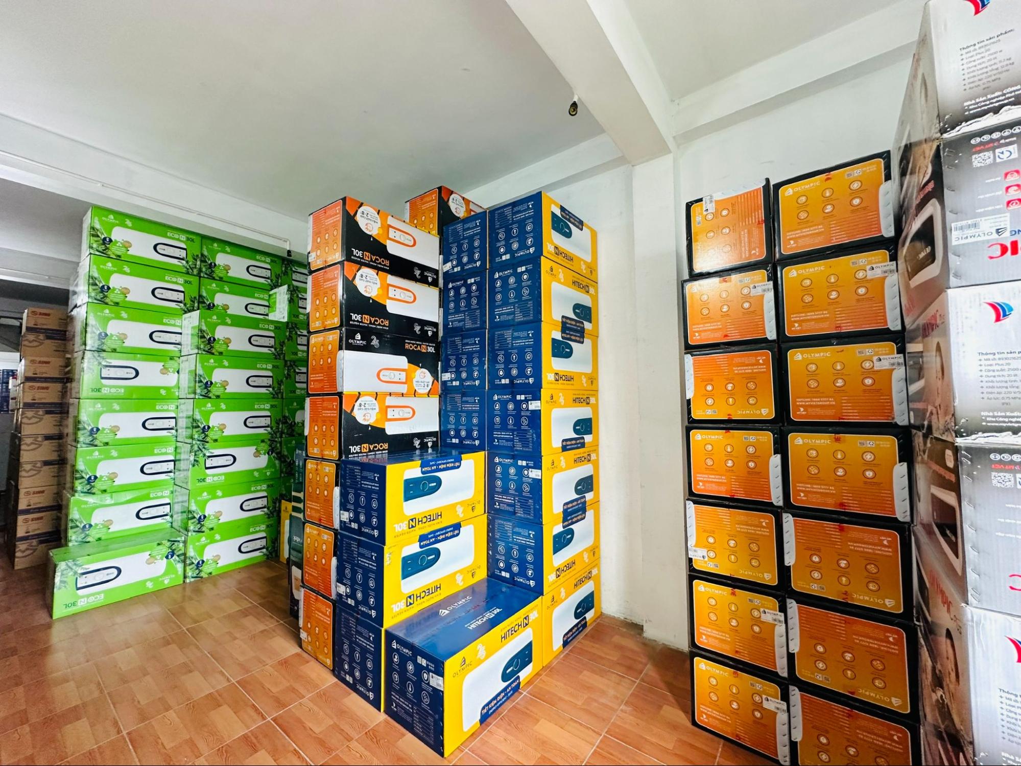 Dây chuyền sản xuất hiện đại của bình nóng lạnh