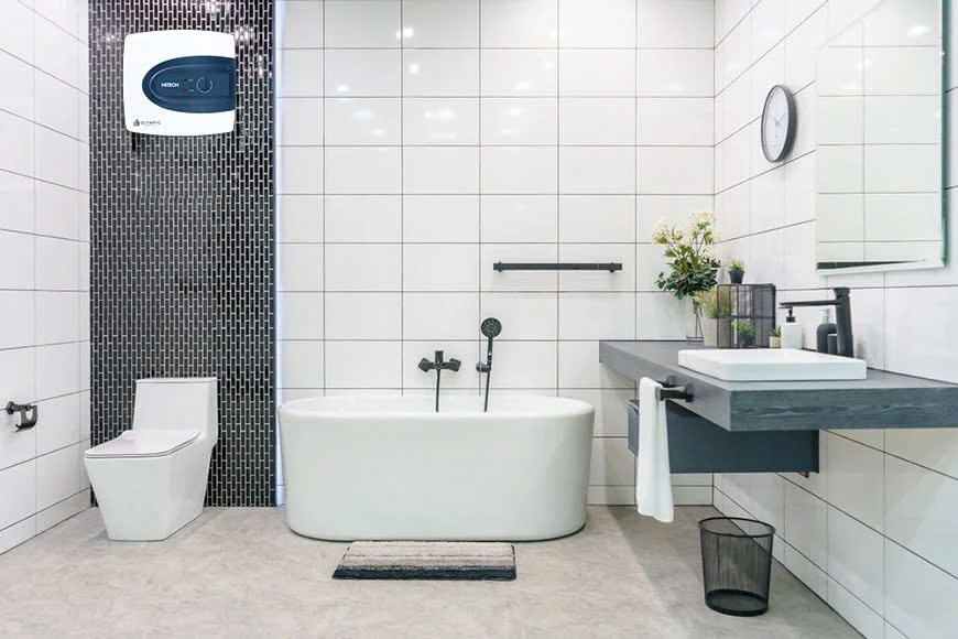 Bình nóng lạnh vuông là một lựa chọn phổ biến trong nhiều gia đình hiện nay nhờ thiết kế gọn gàng và khả năng tiết kiệm không gian