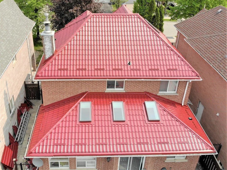 Cân nhắc thật kỹ độ dốc mái nếu bạn chú trọng đến việc thoát nước mưa, có thể gây ra giảm tuổi thọ nếu bị đọng nước