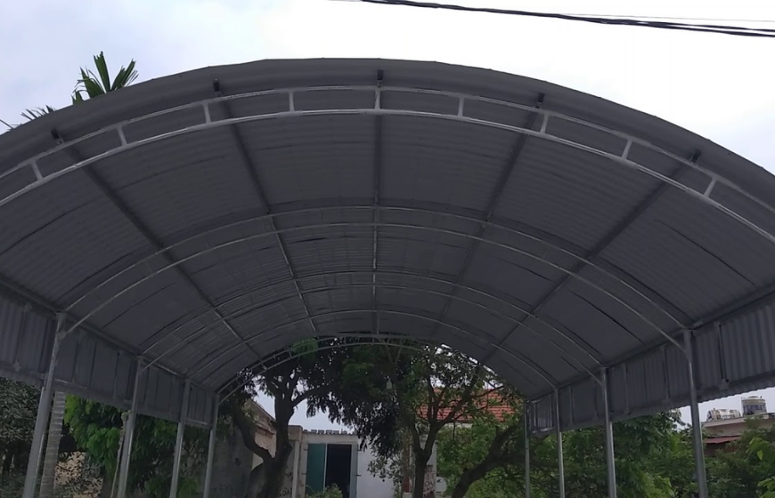 Mái tôn vòm nhà để xe diện tích lớn