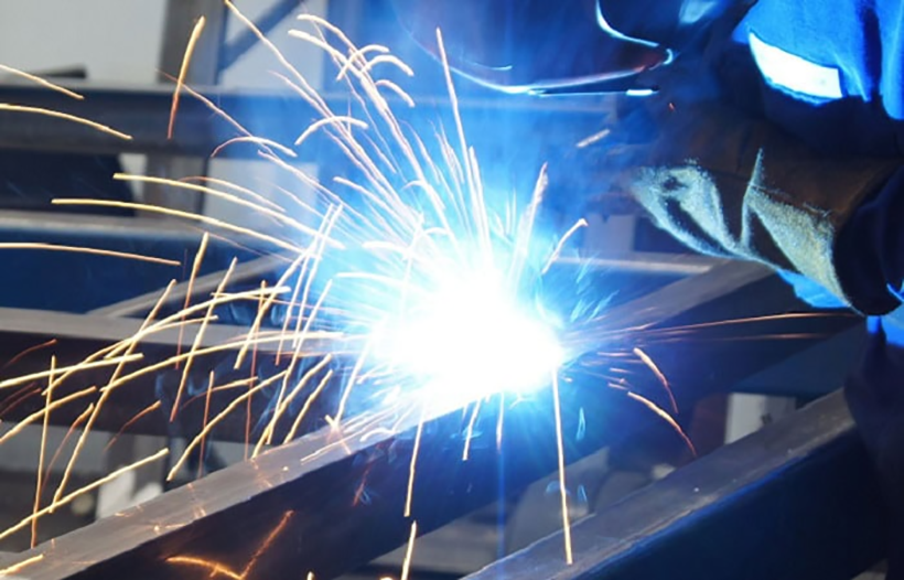 Việc hàn trực tiếp lên bề mặt sẽ làm ảnh hưởng đến chất lượng ống thép