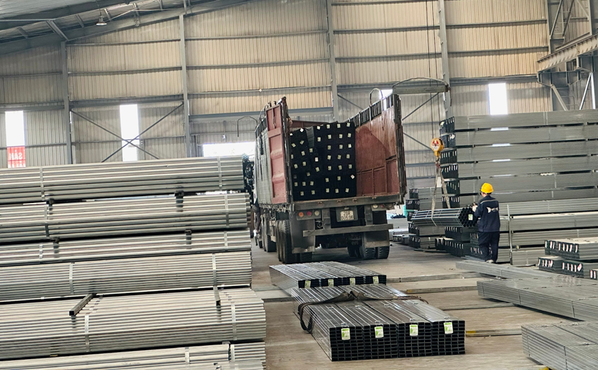 Có rất nhiều thương hiệu thép lớn tại Việt Nam đang áp dụng và sản xuất ống thép mạ kẽm ASTM A53