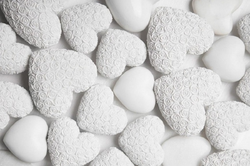 Màu trắng sữa là màu sắc của sự tinh khôi, trong trắng và sang trọng